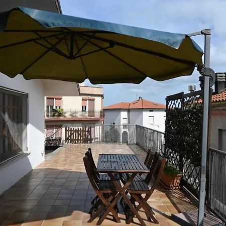 K07 - Castelfidardo, Accogliente Trilocale Con Ampia Terrazza 아파트
